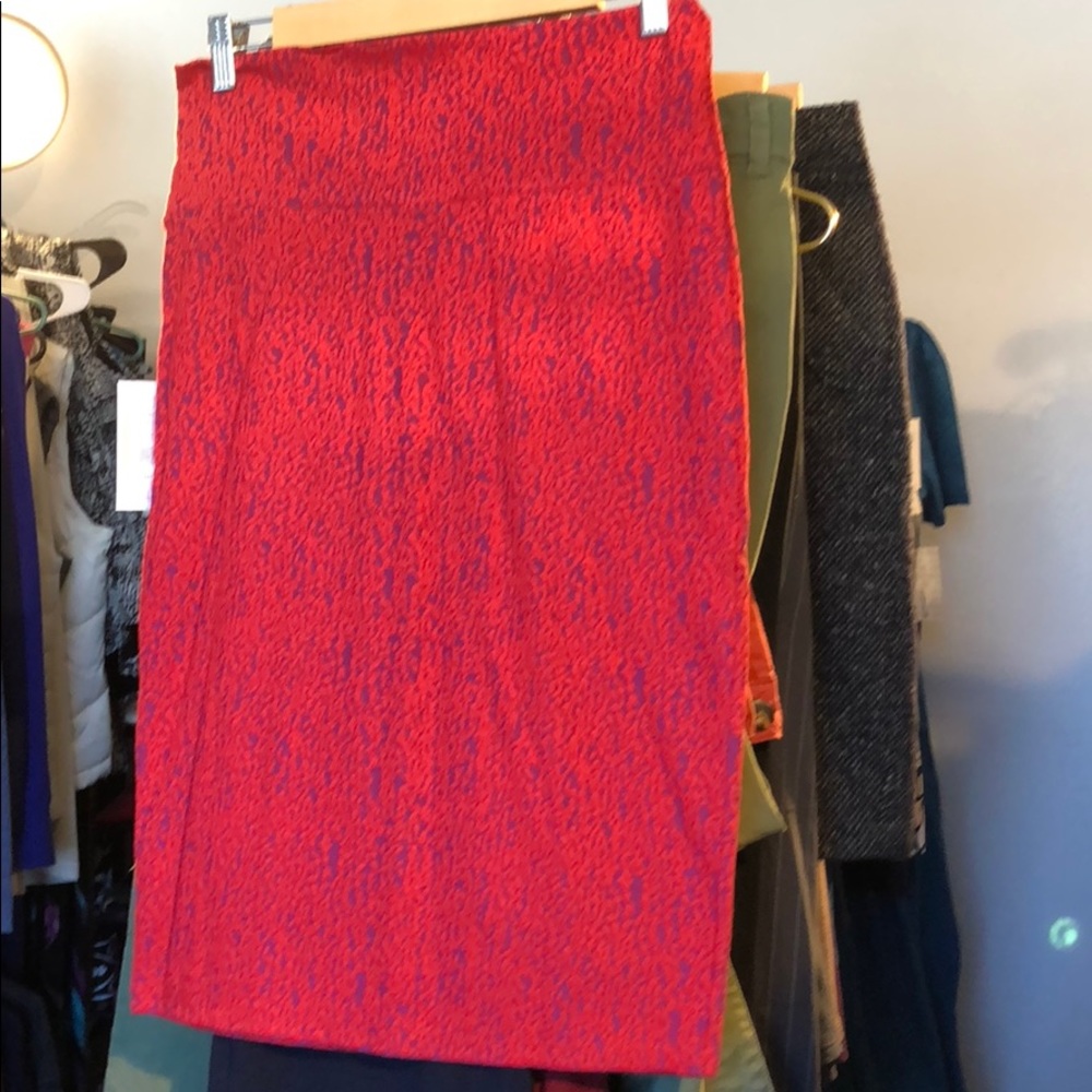 New with tags Lularoe Cassie size M. Hot pink